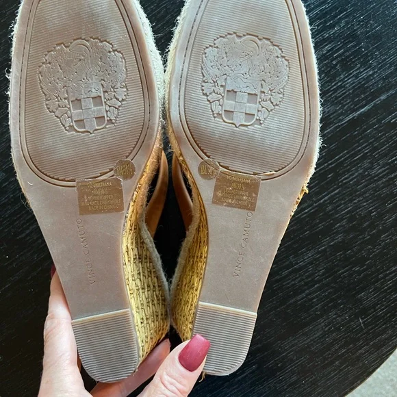 Vince Camuto wedge slide. Carmel color. Size 8. - Picture 6 of 6